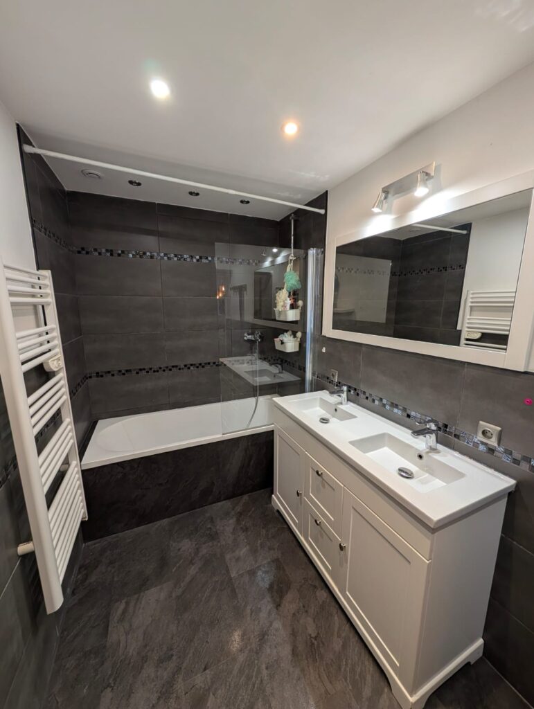 rénovation de salle de bain suite à un sinistre fuite à Béthune - travaux assurance